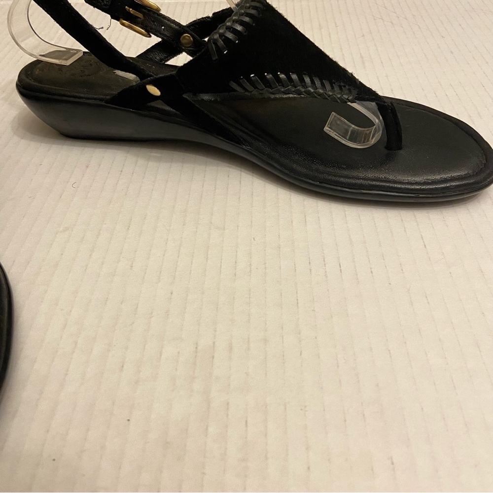 Johnston and Murphy Women’s Genuine Leather Black Suede Ankle Closure Sandals. - Picture 5 of 9